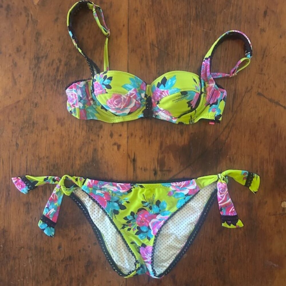Vintage Betsey Johnson Gypsy Rose Floral Bikini